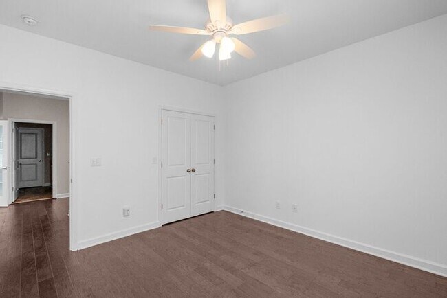 Building Photo - Stunning All-Brick Home in BridgeMill Community!