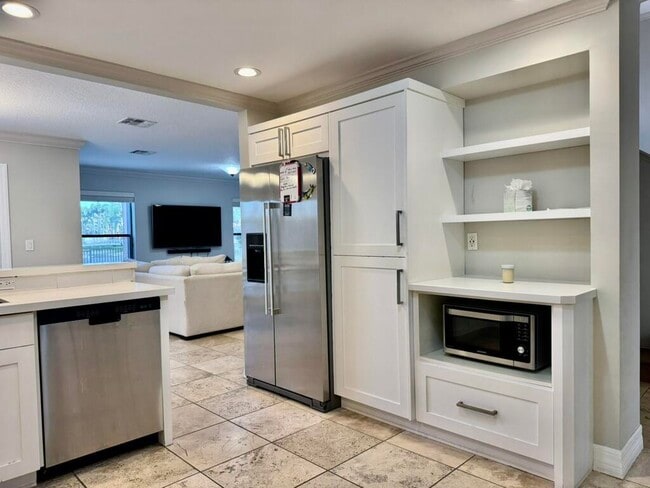 Building Photo - 10577 Santa Laguna Dr
