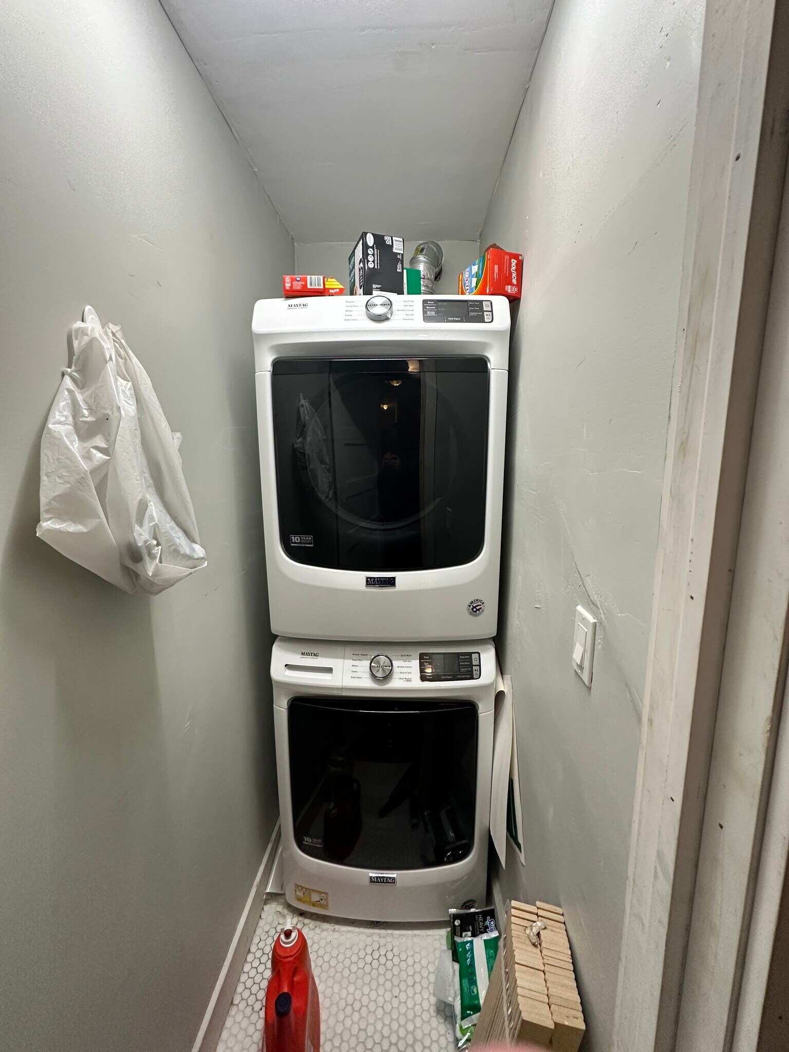 Building Photo - 172 Saint Alphonsus St