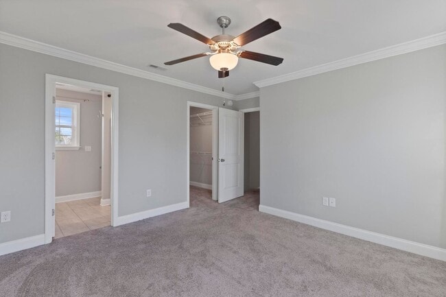 Building Photo - Close to Air Station/Camp Lejeune