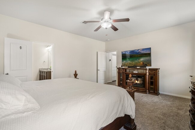 Building Photo - 1505 Heartwood Dr
