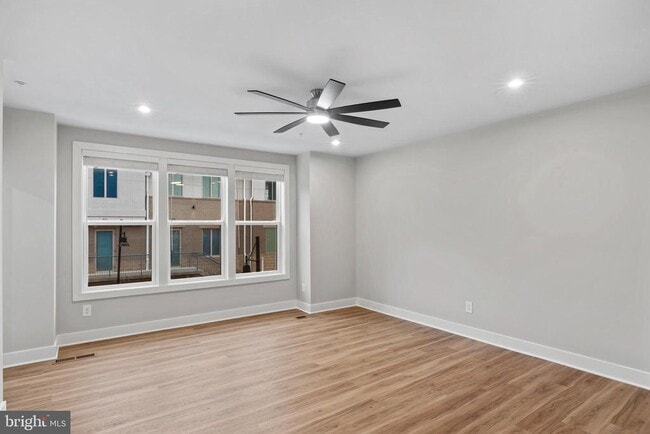 Building Photo - 1704 Bandit Loop