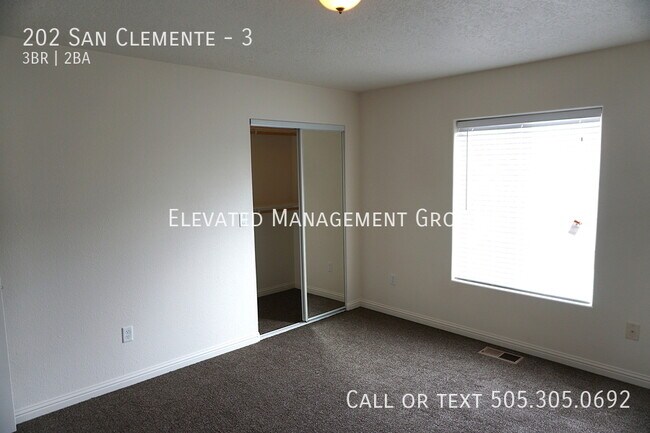 Building Photo - 202 San Clemente Ave NW