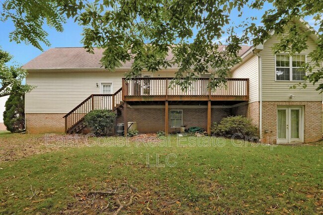 Building Photo - 184 Larkspur Ln