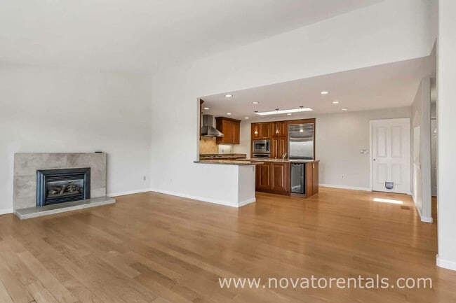 Building Photo - 986 Bel Marin Keys Blvd