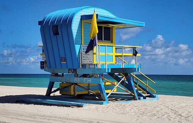 Building Photo - 6770 Indian Creek Dr