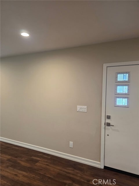 Building Photo - 9556 E Live Oak Ave