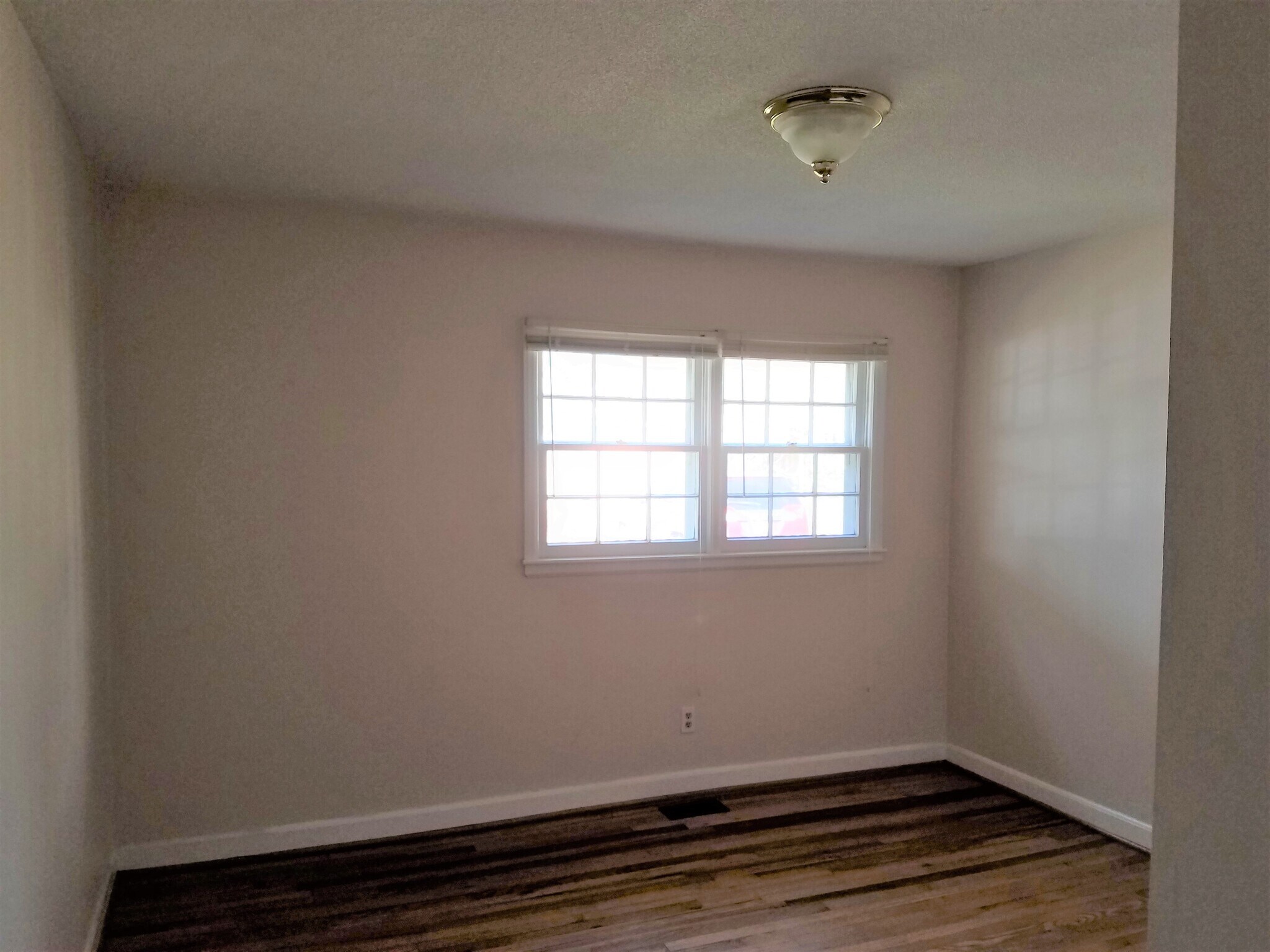 Bedroom 2 - 914 S Main St