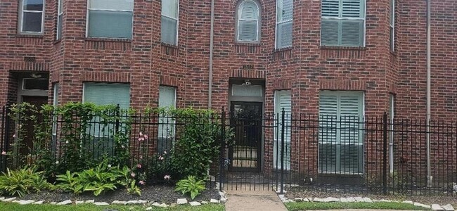 Building Photo - 1507 Oneil St