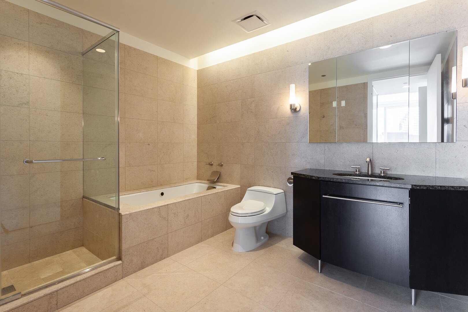 Building Photo - 401 N Wabash Ave