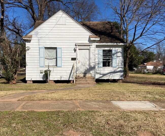 1/2 OFF FIRST MONTH'S RENT LARGE REMODELE... - 1/2 OFF FIRST MONTH'S RENT  LARGE REMODELE...