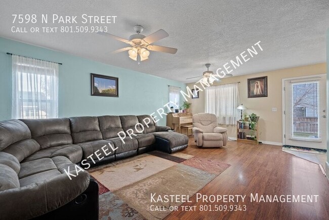 Building Photo - 7598 N Park St