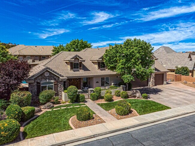 Building Photo - 2478 E Springs Dr