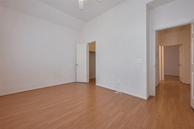 Building Photo - 12214 Elk Meadow Dr