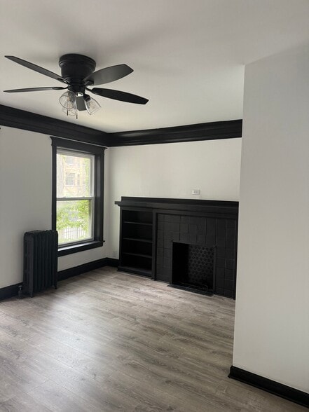 Building Photo - 6837 S East End Ave