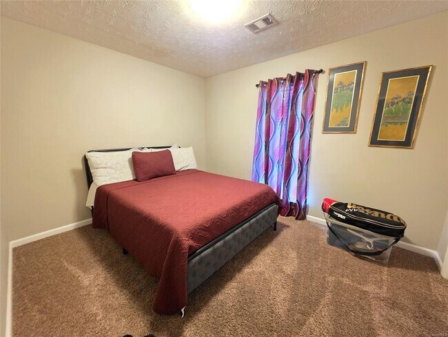 Building Photo - 7448 Pinnacle Point