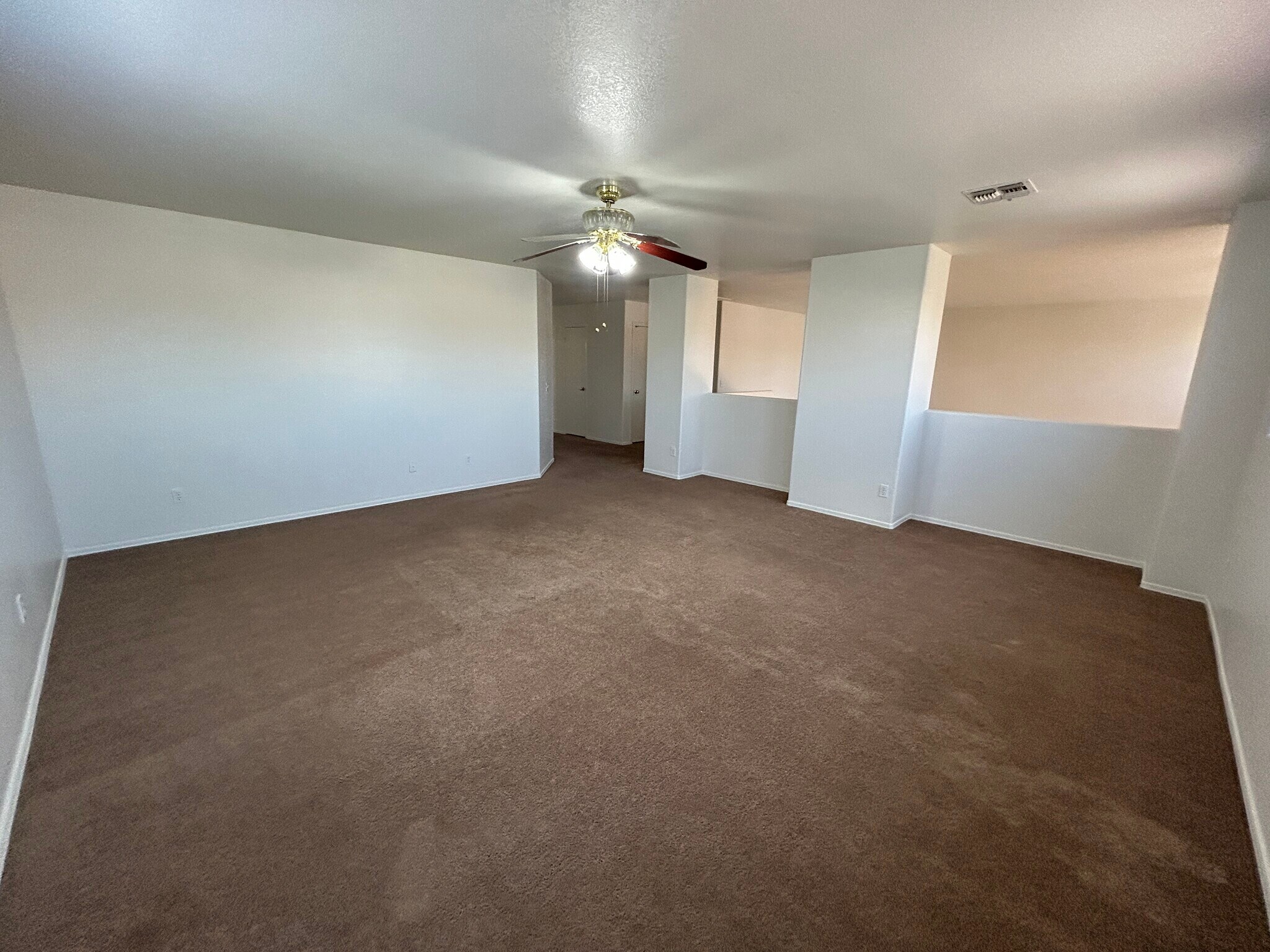 Building Photo - 7399 W Solano Dr S