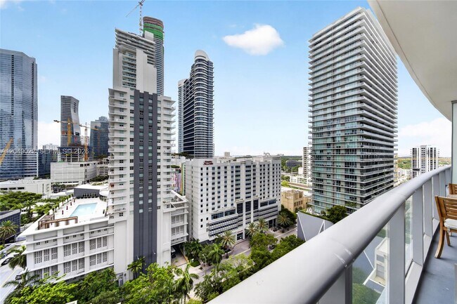 Building Photo - 1100 S Miami Ave