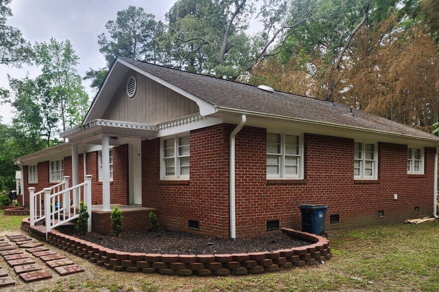 Building Photo - 4605 Blanton Rd