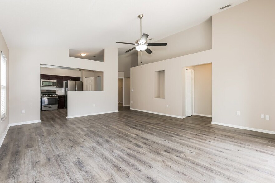 Building Photo - 29006 Old Marsh End