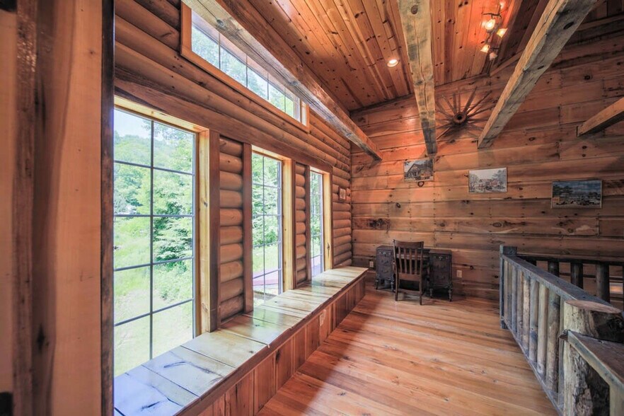 Building Photo - 195 Black Bear Dr