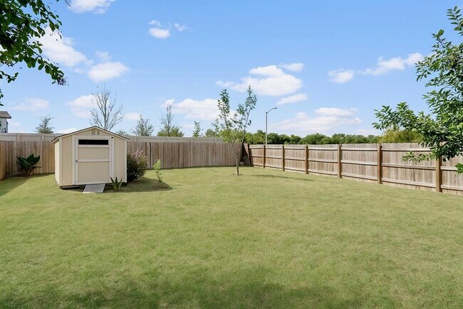 Building Photo - 1407 Brashear Ct