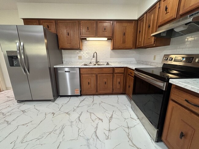 Building Photo - 5260 Crossbow Cir