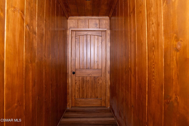 Building Photo - 1753 Hidden Vly Rd