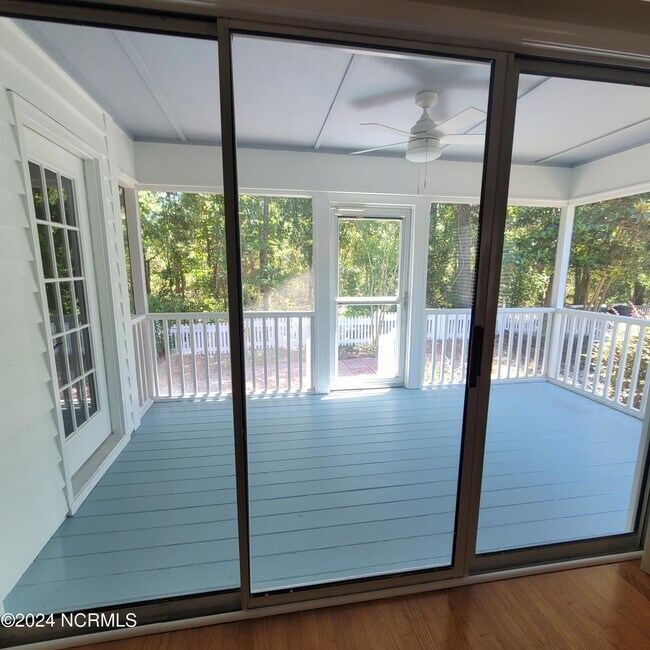 Building Photo - 7800 Cypress Island Dr