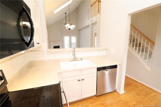 Building Photo - 3013 Silky Dogwood Trail