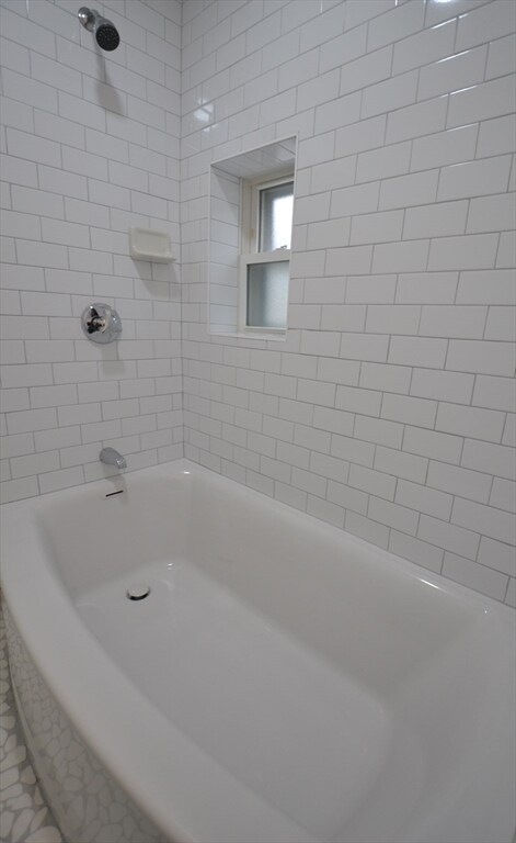 Building Photo - 15 Avalon St