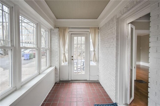 Building Photo - 1176 Holly St NW