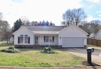 Building Photo - 1101 Ravenswood Dr