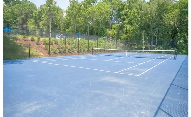 Building Photo - Beautiful Three-Bedroom Apartment In Tacom...