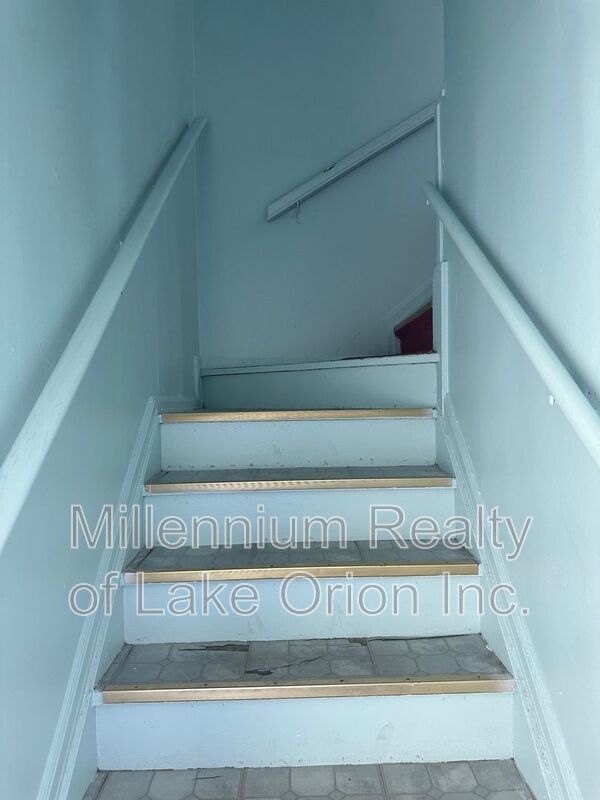 Building Photo - 21220 Waltham Rd