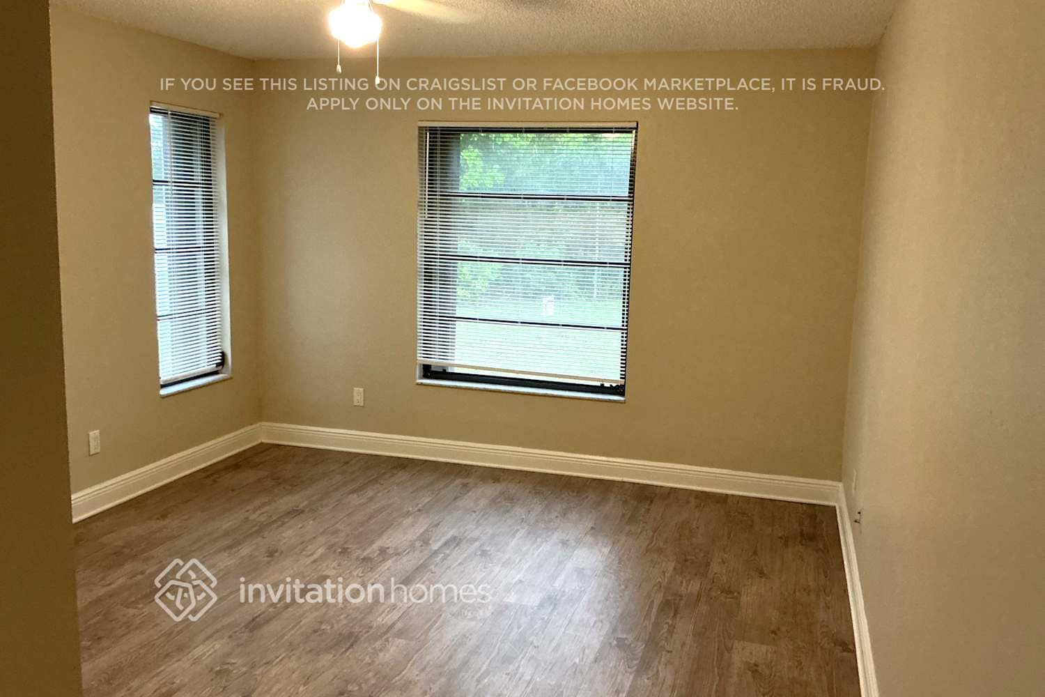 Building Photo - 2212 Viscaya Pkwy
