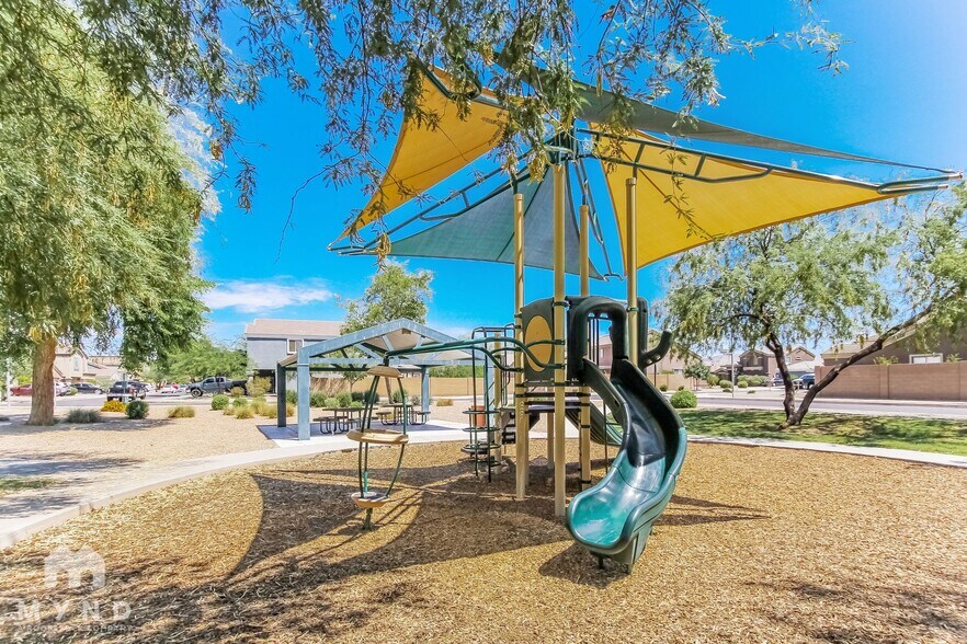 Building Photo - 3412 W Fraktur Rd