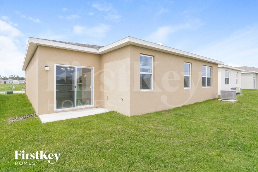 Building Photo - 584 Crown Rose Dr