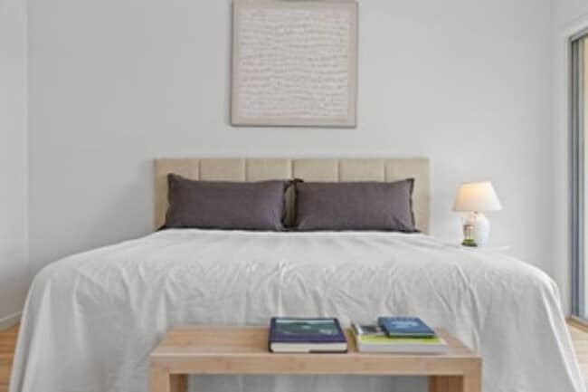 Building Photo - Windward Estates #M102