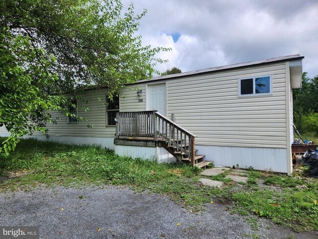 Primary Photo - 118 Kiln Dr