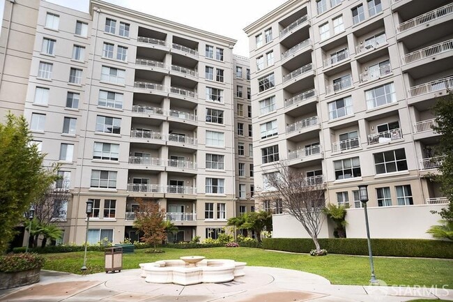 Building Photo - 140 Van Ness Ave