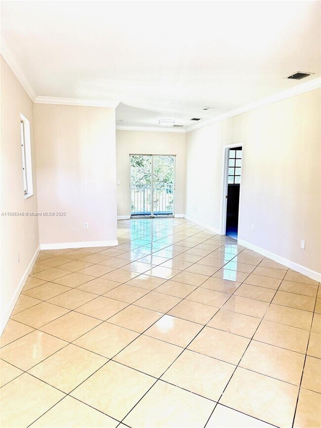 Building Photo - 2665 NE 4th St