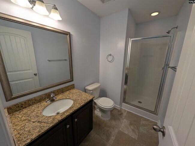 Building Photo - 13 Lillie Ln