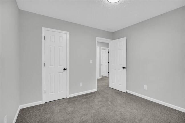 Building Photo - 5303 Kemper Pl