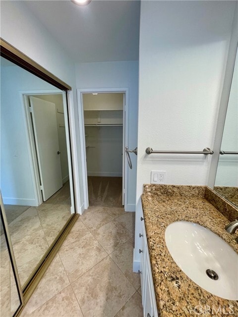 Building Photo - 28082 Palmetto Ct