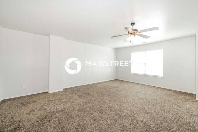 Building Photo - 4 Bedroom Pet-Friendly Home in OKLAHOMA CITY, OK with Main Street Renewal