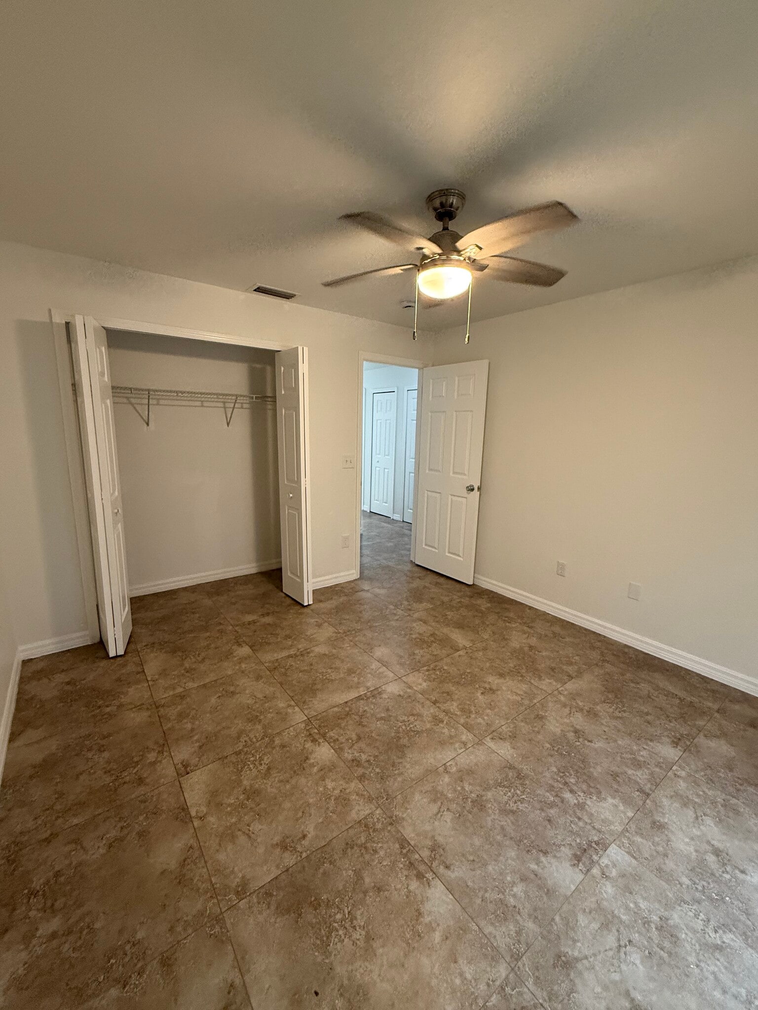 Building Photo - 739 Jack Ave S