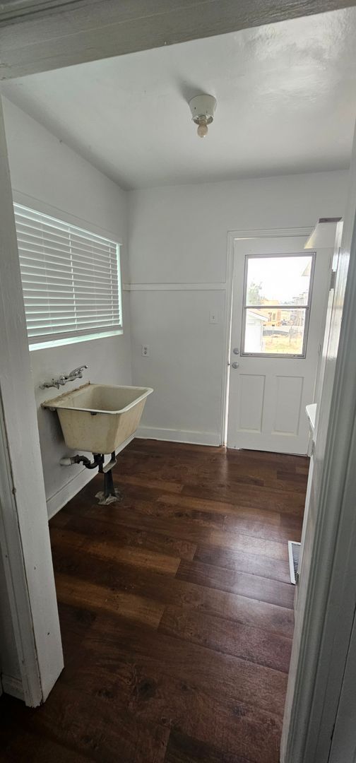 Building Photo - Half Acre Totally Remodeled House...