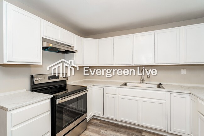 Building Photo - 2805 Walker St