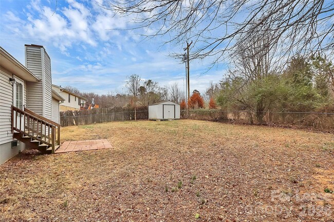 Building Photo - 1406 Pleasant Plains Rd